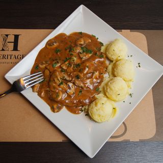 Svinjski lungić u umaku od gljiva