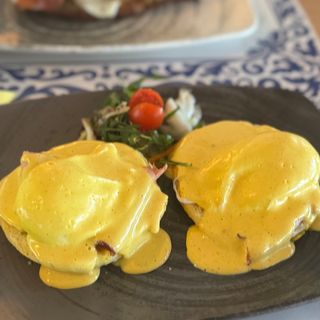 Jaja Benedict sa šunkom