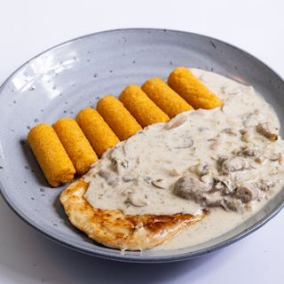 Punjeni pileći file u umaku od gljiva