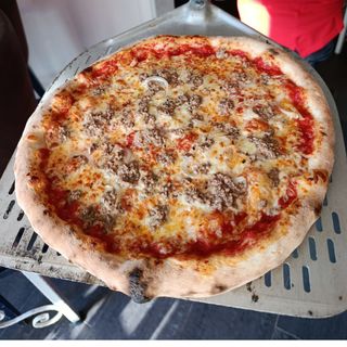 Pizza al Tonno
