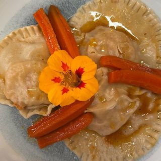 HOMEMADE RAVIOLI AL SOLE