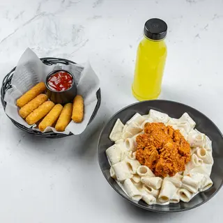 Silk chicken  Pasta + Side + Lemonade
