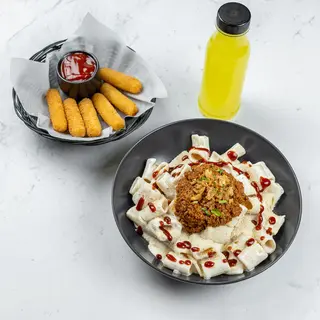 Cheeseburger Pasta + Side + Lemonade