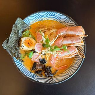 28. Ebi supu ramen