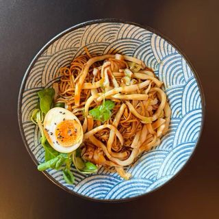 38. Domaći rezanci s lignjama