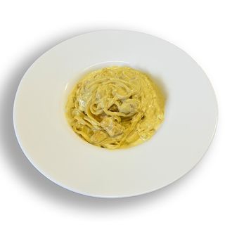 Spaghetti s piletinom i curry umakom