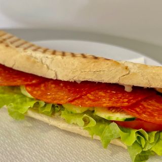 Sendvič Kulen i sir