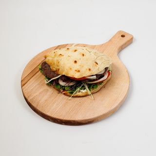 Cheeseburger u lepinji