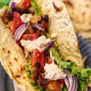 Sendvič u tijestu kebab