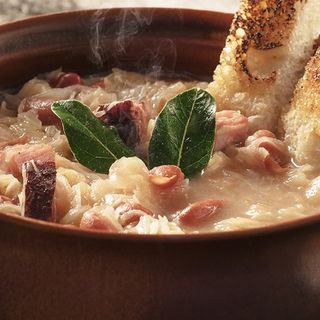 domaća Jota sa kobasicama