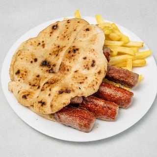 Ćevapčići u lepinji