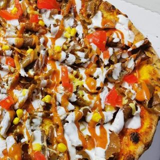 Kebab pizza classic
