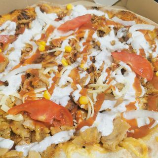Kebab pizza piletina