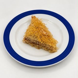Kadaif s ricottom i prženim lješnjacima