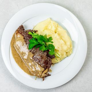 STRIPLOIN STEAK S PIREOM