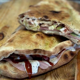 Panuozzo classic sendvič