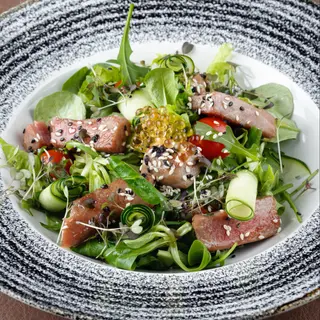 Salata sa svježom tunom
