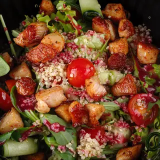 Quinoa salata s wok piletinom