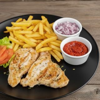 Pileći file i pomfrit