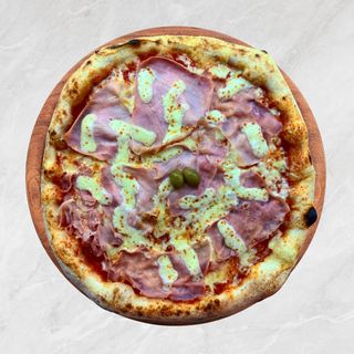 Pizza Vesuvio
