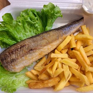 Oslić + pommesfrites