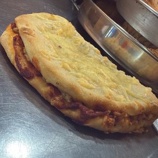 Pizza mortadela