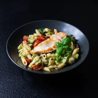 Pesto salata s piletinom