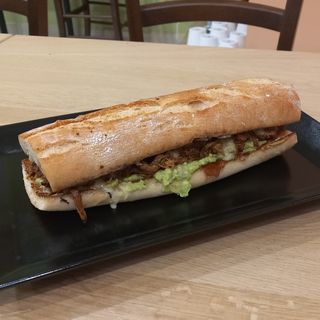 Piletina Pibil Torta