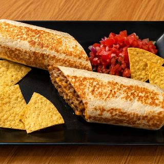 Spicy Piletina Tinga Burrito