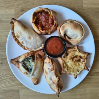 Empanada box 12 vegetarian