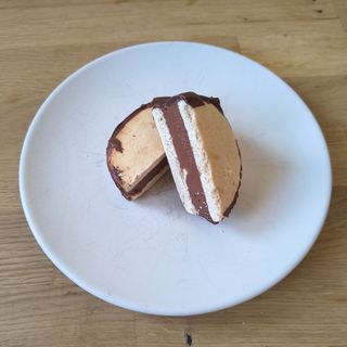Alfajor od čokolade
