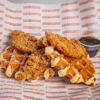 Fried Chicken e Waffles: pollo fritto con 2 Waffles