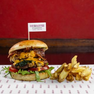 Red Garter Burger + patate