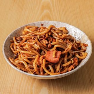 Udon saltati con frutti di mare