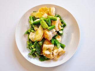 Gamberi asparagi e zenzero