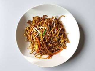 Tagliolini saltati con verdure