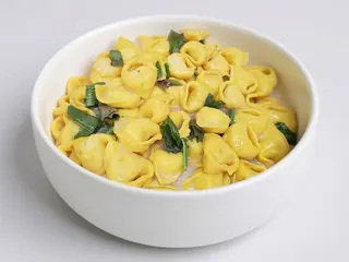 Tortelloni burro e salvia