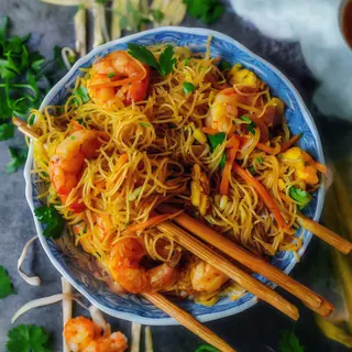 69 Spaghetti di Riso al Curry e Uova