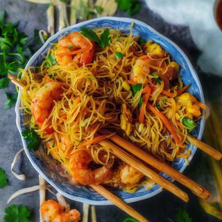 69 Spaghetti di Riso al Curry e Uova