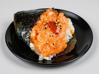 Temaki spicy salmone