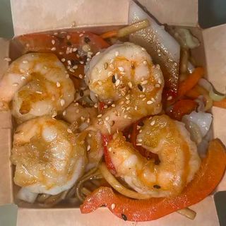 16. Noodles saltati con misto mare