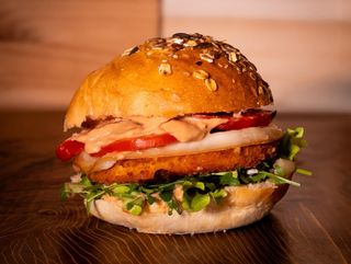 CHICKEN BURGER