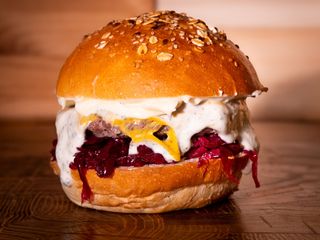 BOX CAVALLO BURGER - PATATINE - BIBITA