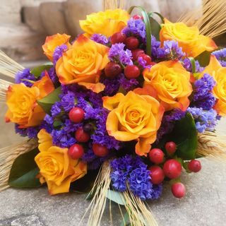 3 Rose rosse lunghe confezione regalo elegante