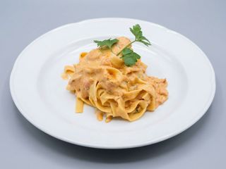 Tagliatelle al salmone