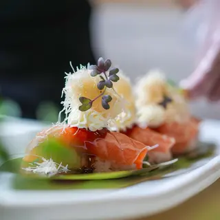 Nigiri Sake Flower