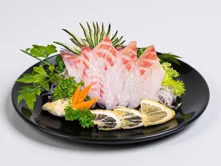 Sashimi Suzuki
