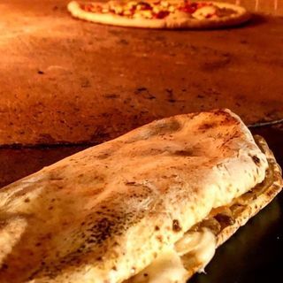 Panuozzo porchetta provola e patate 