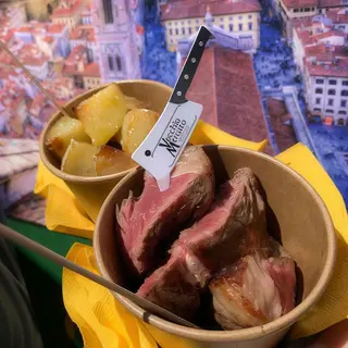 Bistecca da passeggio con patate al forno