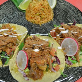 Taco de Tinga
